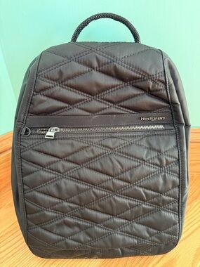 Hedgren Quilted Black Women's Backpack - Sleek Everyday Carry